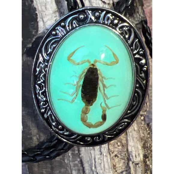 SCORPION BIRTHDAY DAD Silver Lariat Bolo Tie Western GLOW IN DARK LEATHER FATHER - Picture 3 of 14